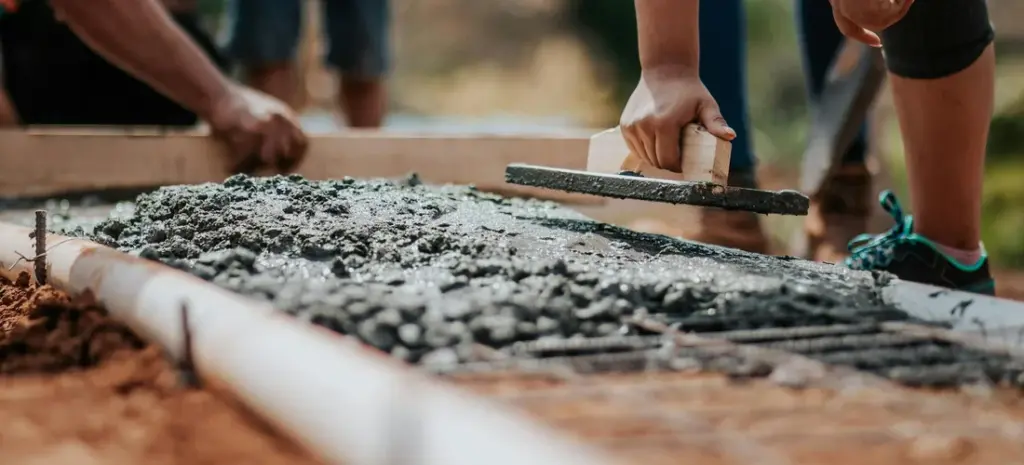 The Real Dirt on Gravel Hot Tub Bases: What Works, What Sinks